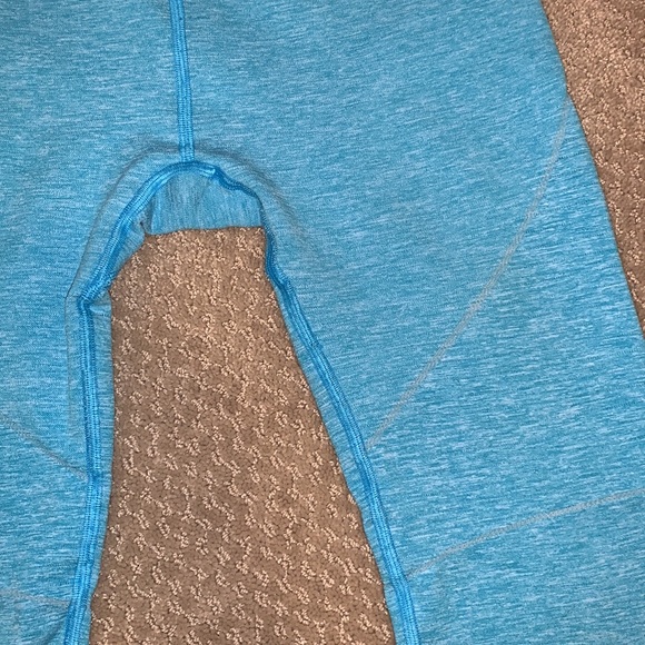 Alphalete Revival R6 blue leggings - Picture 3 of 6